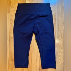Lululemon Align High-Rise Crop 17”. Navy